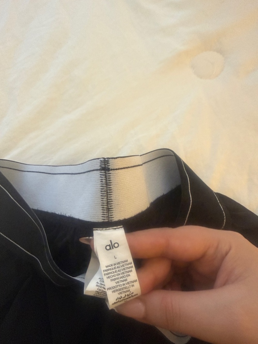 alo pants - Picture 2 of 4